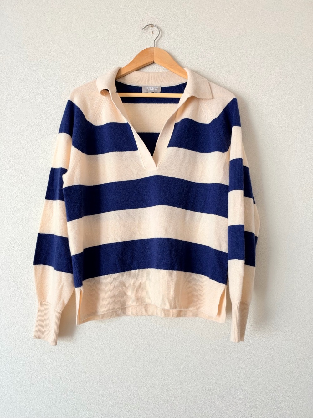 J. Crew 100% Cashmere Cream and Navy Wide-Stripe V-Neck Polo Sweater Size Small